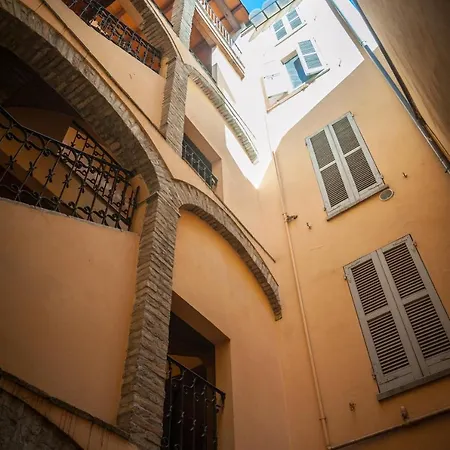 Apartment Xx9